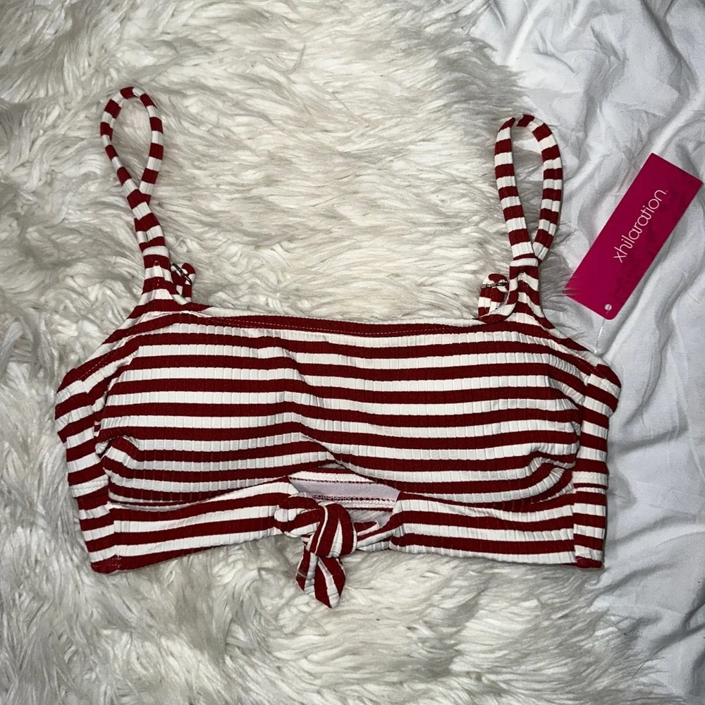 Xhilaration | NWT Ribbed Striped Tie Front Keyhole Bikini Top Red White S